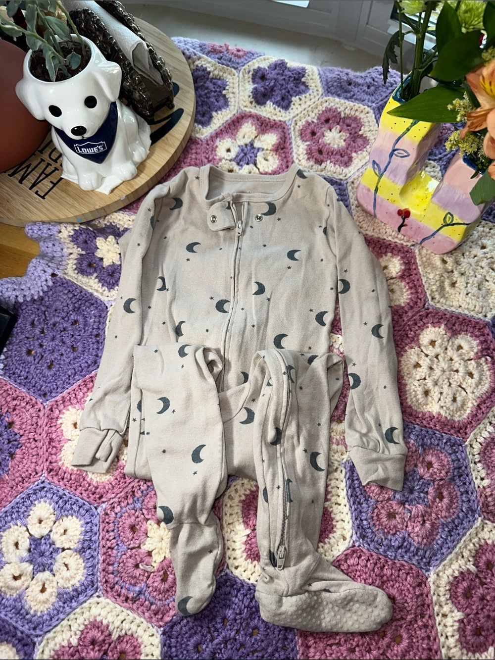 🎉cloud island Beige Moon-Print Footed One-Piece Pajamas with Navy Moons. B338